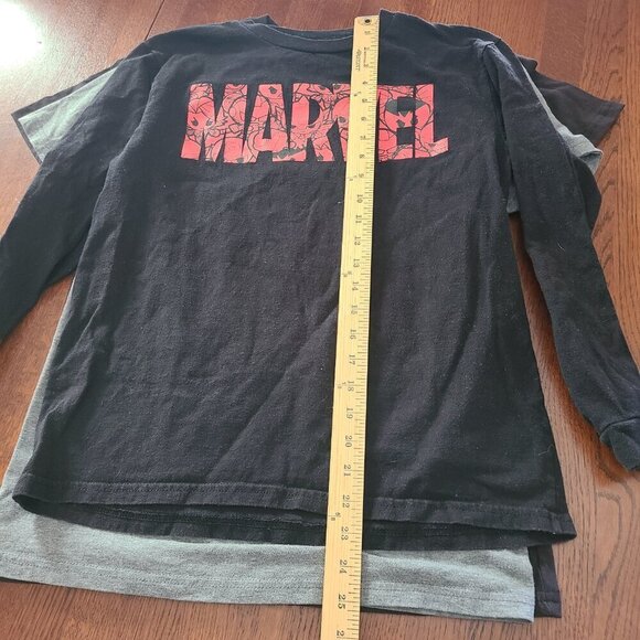 Lot of 3 Marvel T-Shirts Youth Size 16-18 or Adult Small - Picture 12 of 16